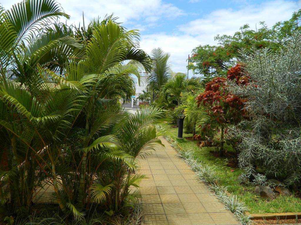 West Coast View Studios & Appartment Flic en Flac Ngoại thất bức ảnh