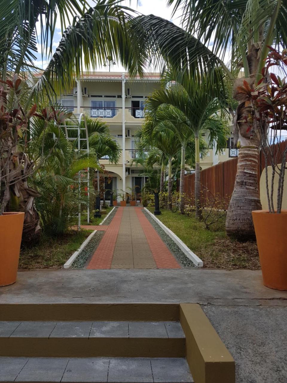 West Coast View Studios & Appartment Flic en Flac Ngoại thất bức ảnh