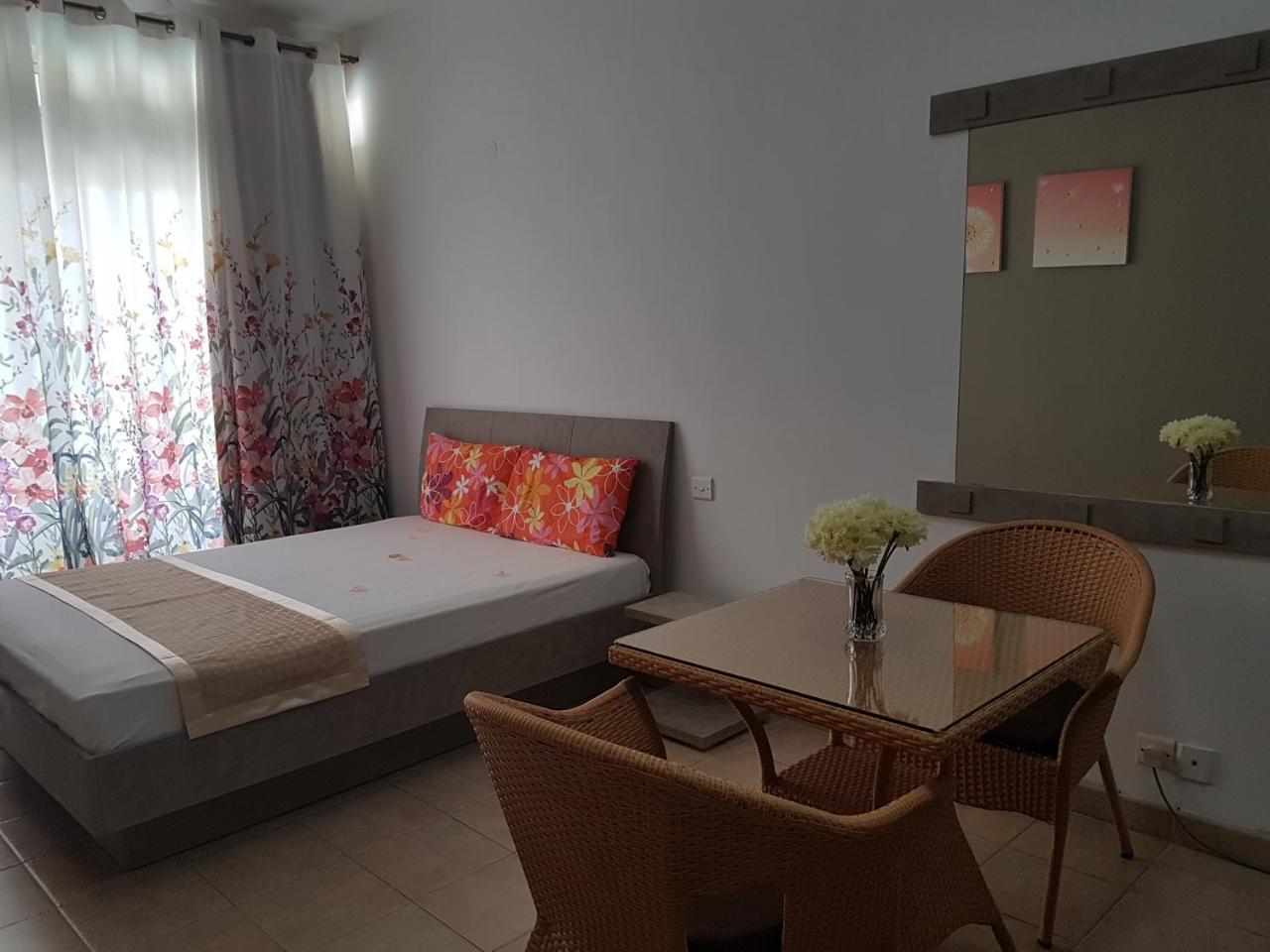 West Coast View Studios & Appartment Flic en Flac Ngoại thất bức ảnh
